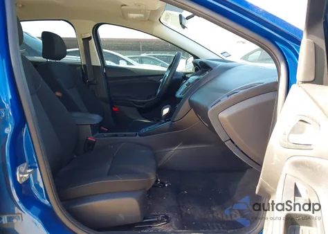 2018 Ford Focus Se z USA, uszkodzony, nr VIN 1FADP3K2XJL259324